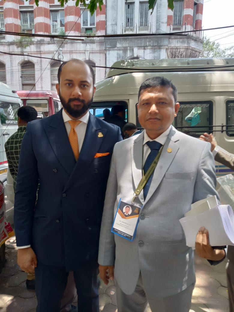 At the Business seminar organized in west Bengal, Managing Director of ETBL holdings limited and president of Dhaka Chamber of Commerce and industry  Rizwan Rahman and Managing director of Al-Arafah Power Engineering ltd  Sheik Shahidullah were Present.